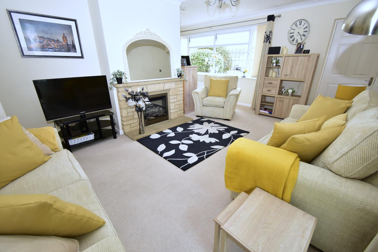 A LOUNGE 2.JPG